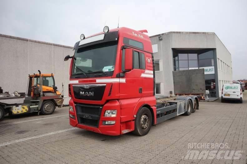 MAN TGX 26.440 EURO 6 شاحنات الحاويات