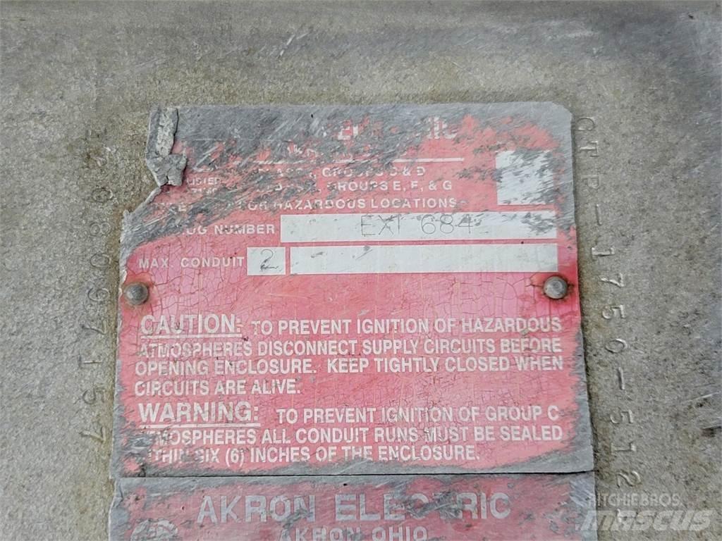 Akron EXI684 أخرى