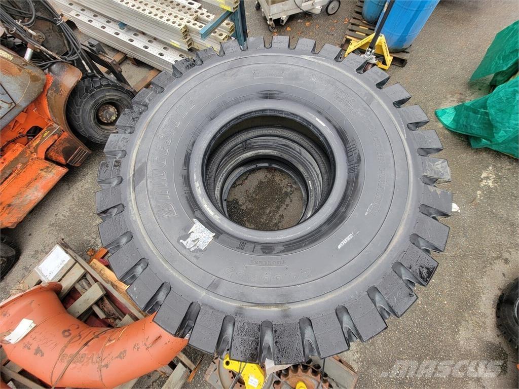 Bridgestone 422991 الإطارات والعجلات والحافات