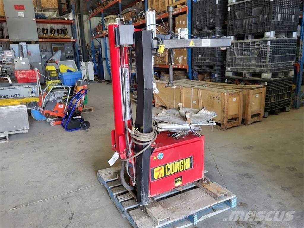Corghi A9824 الإطارات والعجلات والحافات