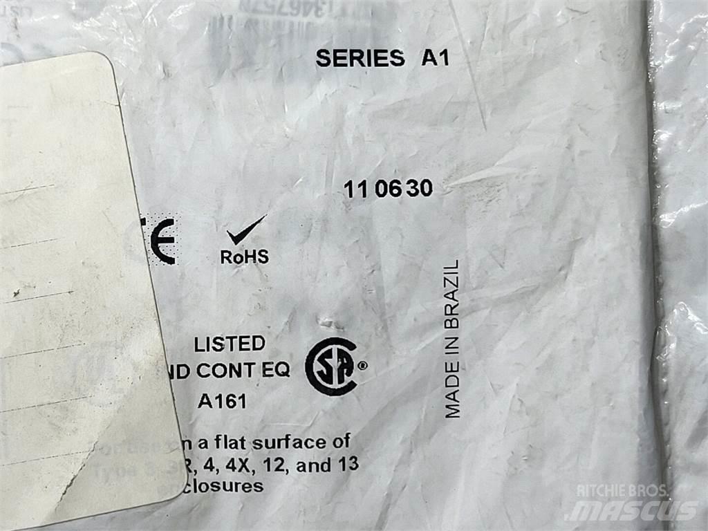 Eaton E22H2X4 مكونات أخرى