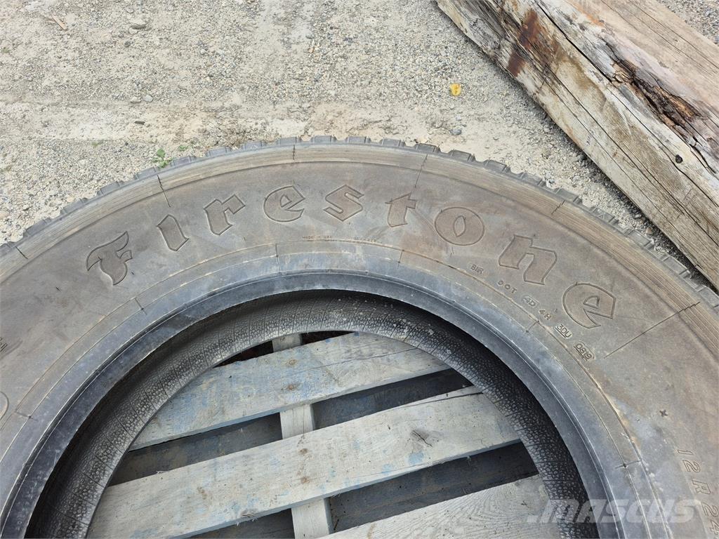 Firestone  الإطارات والعجلات والحافات