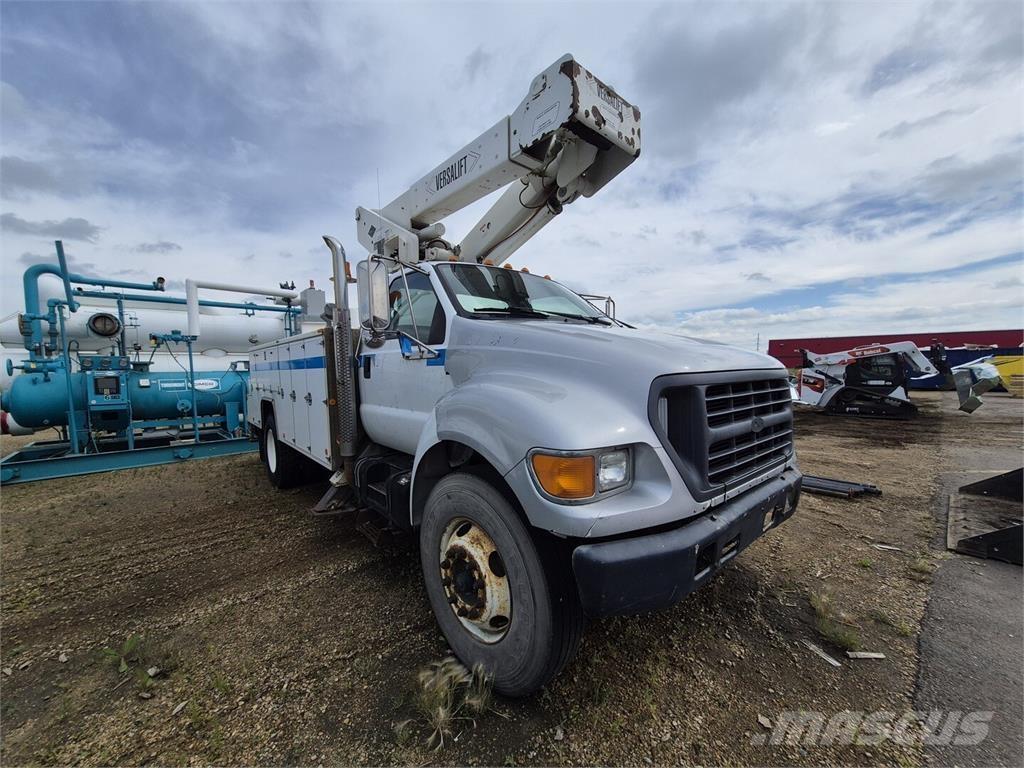 Ford F750 شاحنات أخرى