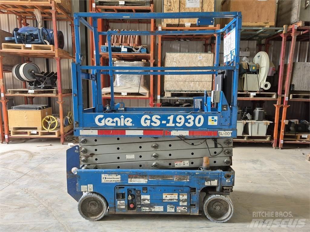 Genie GS-1930 رافعات مقصية الشكل