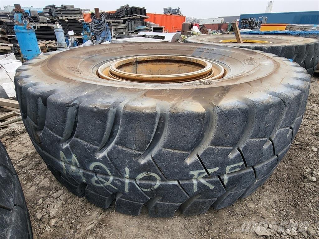 Goodyear RM-4B+ الإطارات والعجلات والحافات