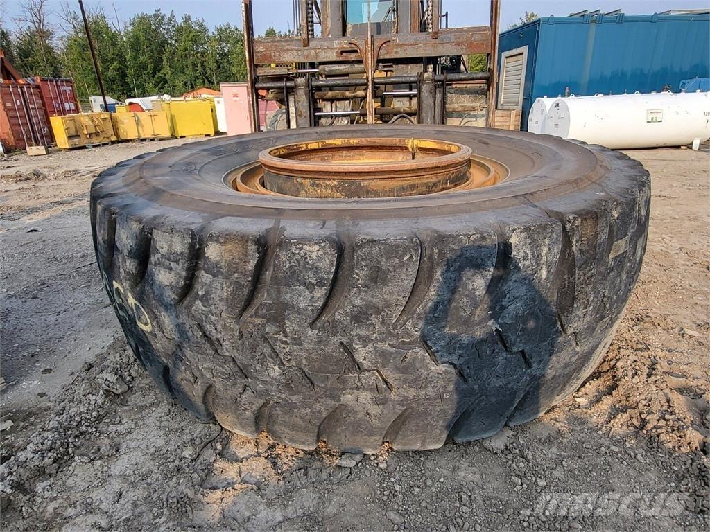 Goodyear RM-4B+ الإطارات والعجلات والحافات