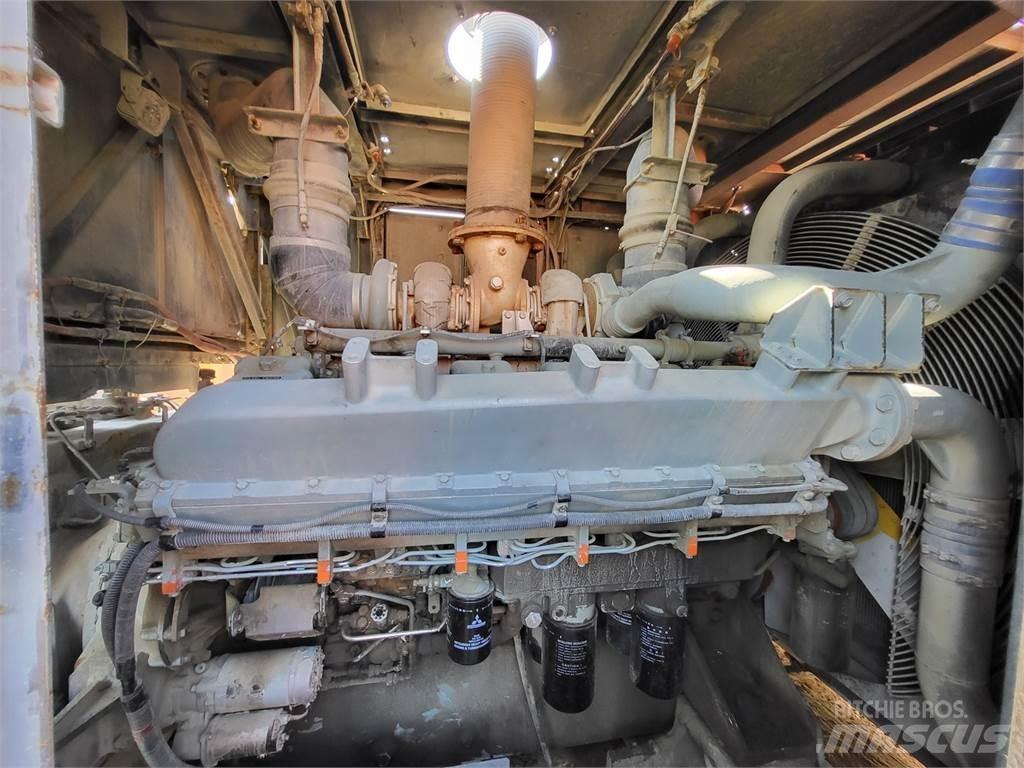 Hitachi S12A2-Y1TAA1 محركات