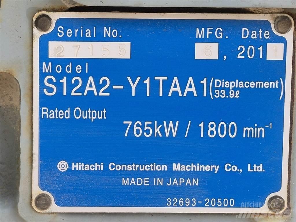 Hitachi S12A2-Y1TAA1 محركات