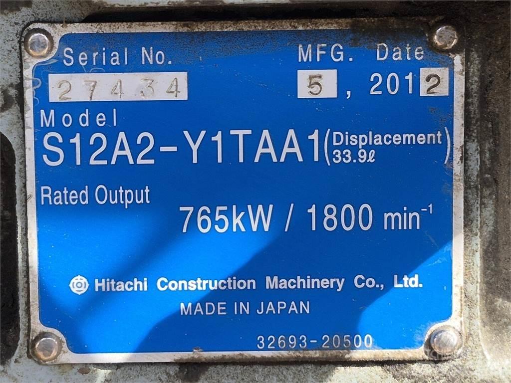 Hitachi S12A2-Y1TAA1 محركات