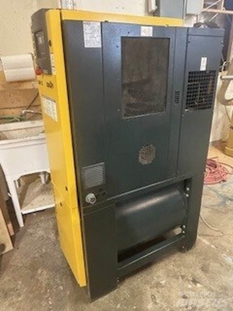 Kaeser SM 15 مكابس