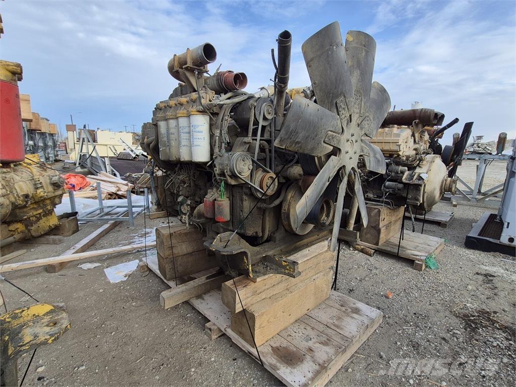 Komatsu  ساحبات مفصلية