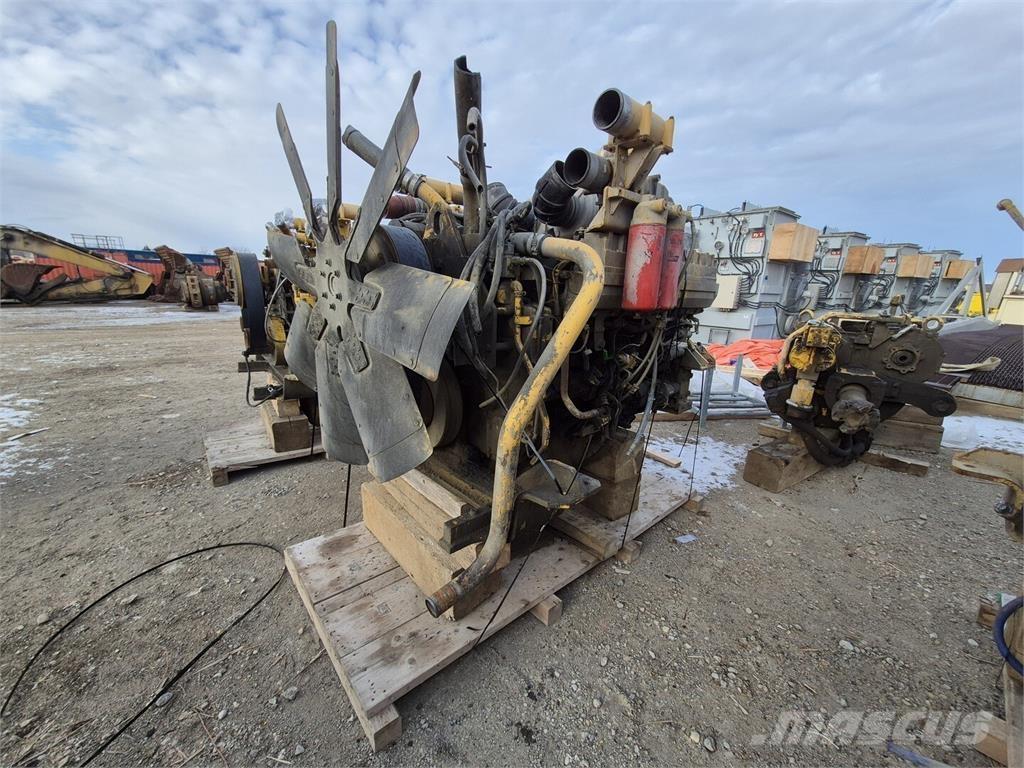 Komatsu  ساحبات مفصلية