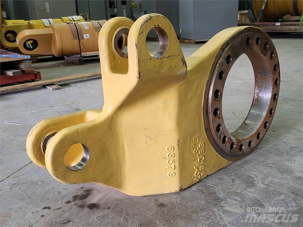 Komatsu 58E-00-02440 ساحبات مفصلية