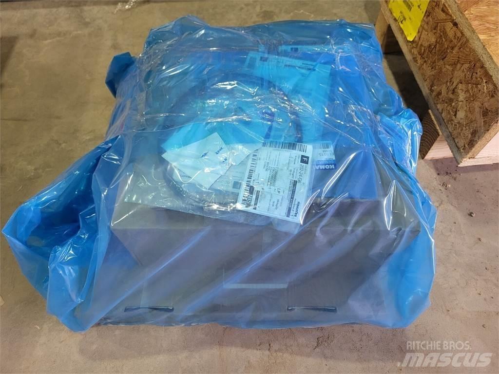 Komatsu 58E-SM-AK030 ساحبات مفصلية