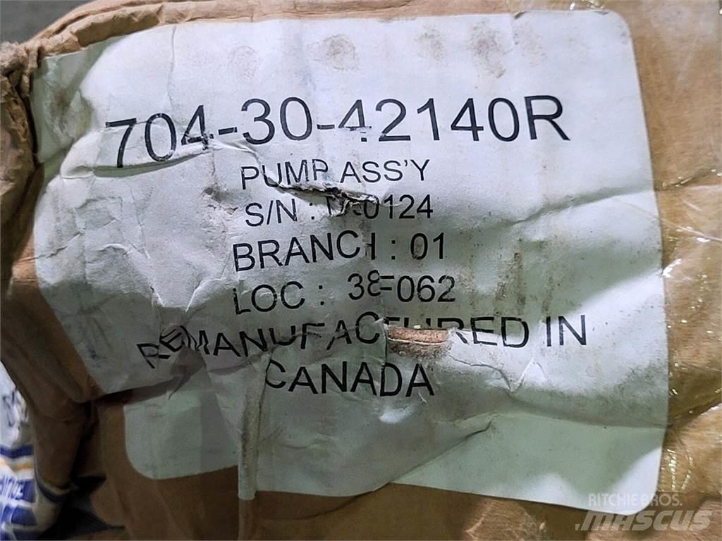 Komatsu 704-30-42140R مضخات المياه