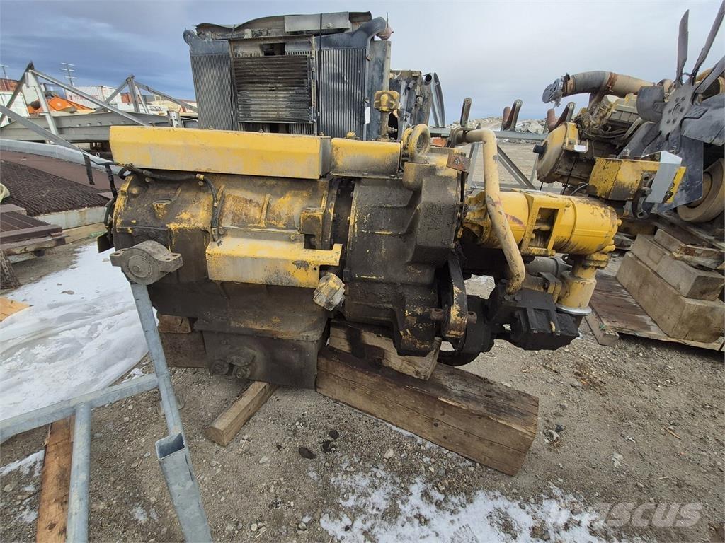 Komatsu R561-13-51030 ساحبات مفصلية