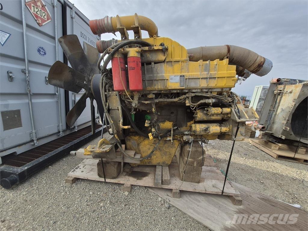 Komatsu SAA12V140 ساحبات مفصلية