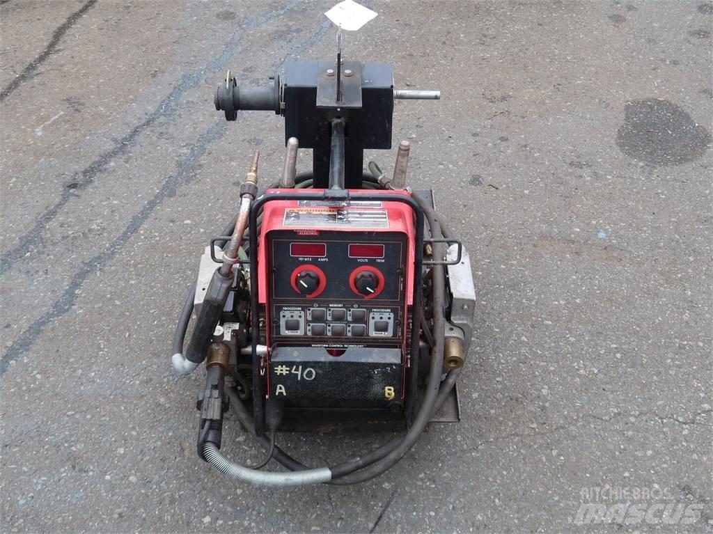 Lincoln ELECTRIC 10M ماكينات لحام