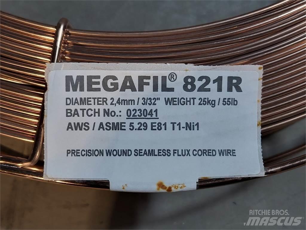  MEGAFIL 821R ماكينات لحام