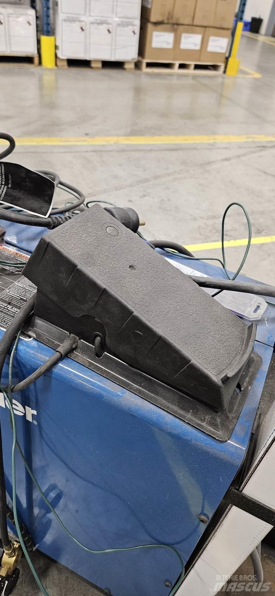 Miller 210 ماكينات لحام
