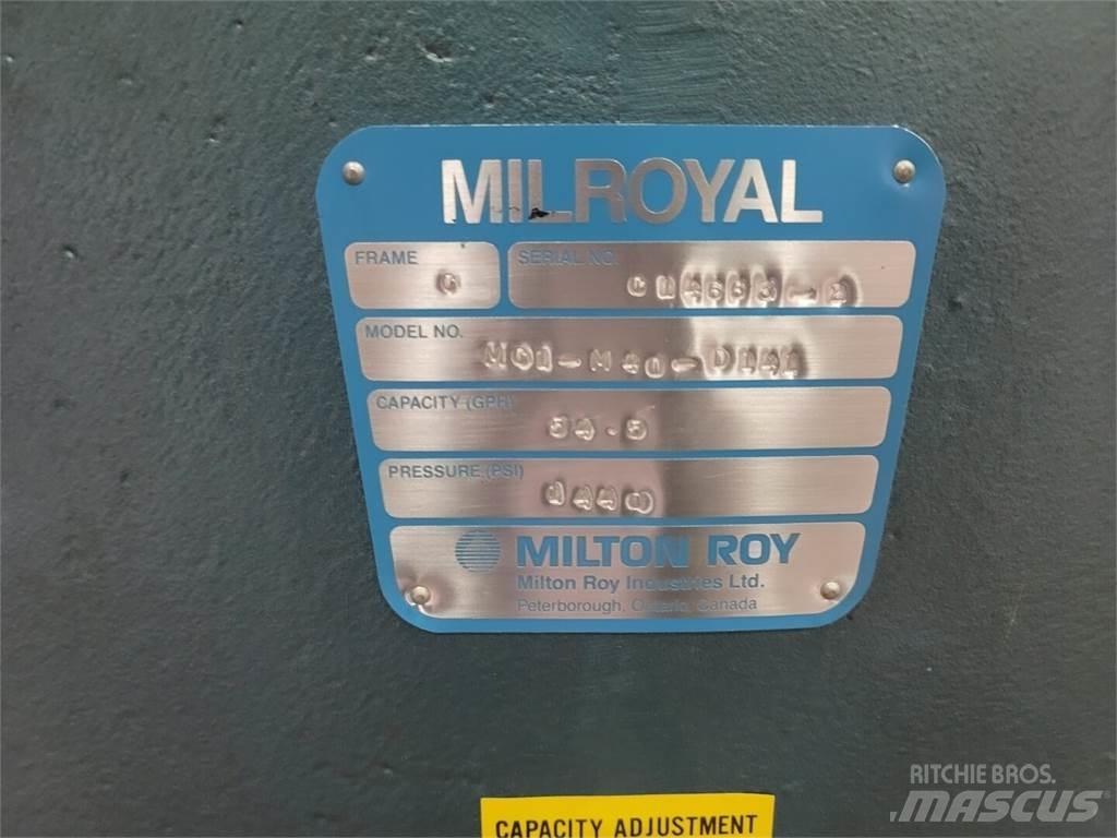  MILROYAL MC1-M40-D141 مضخات المياه
