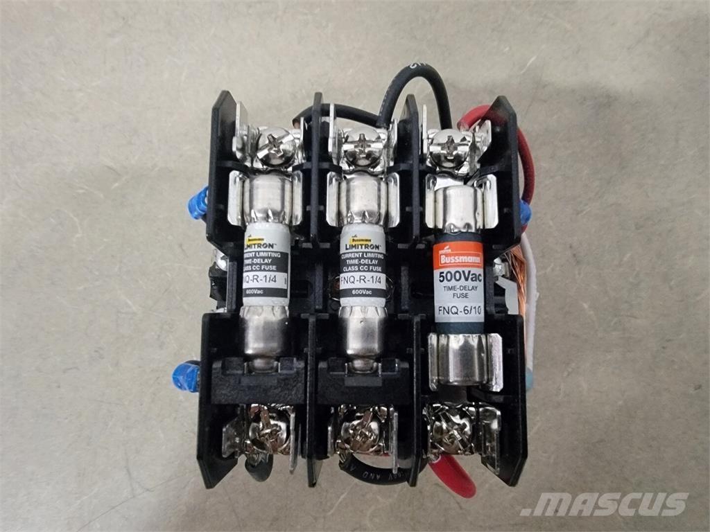  SQUARE D LA9TFD32X أخرى