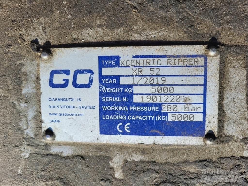 Xcentric RIPPER XR52 حفارات بعجل