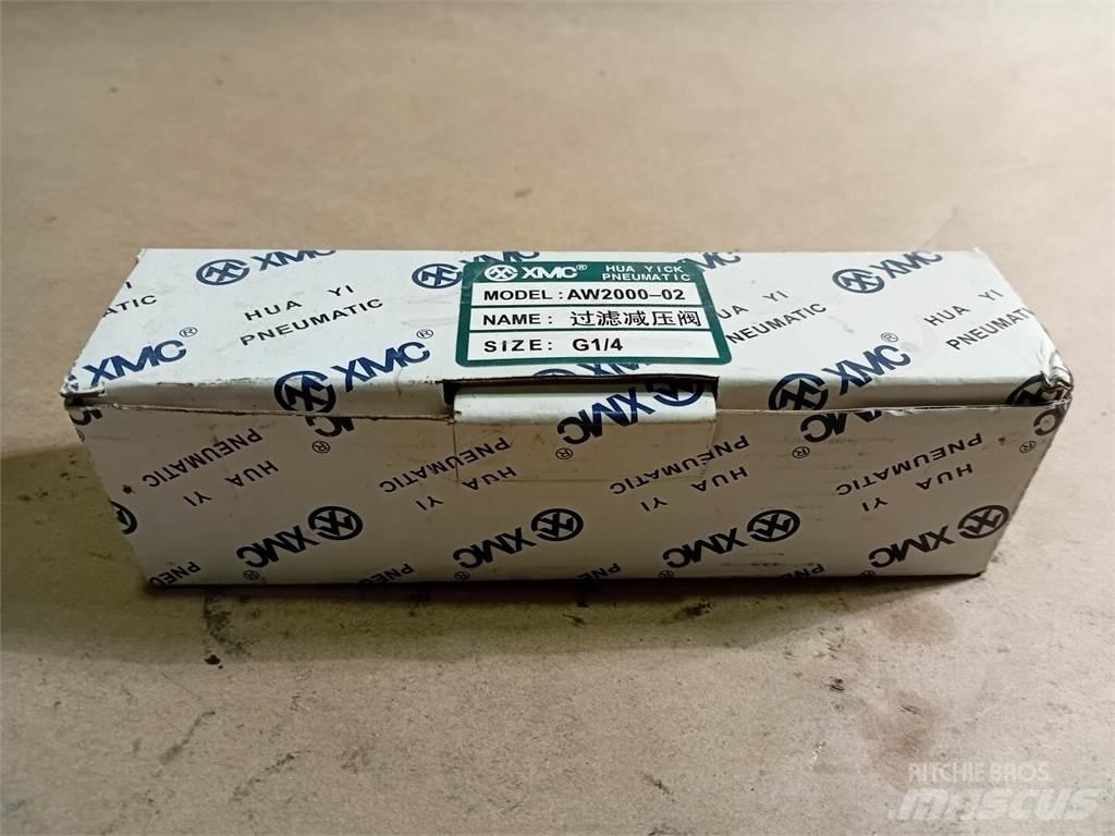  XMC AW2000-02 أخرى