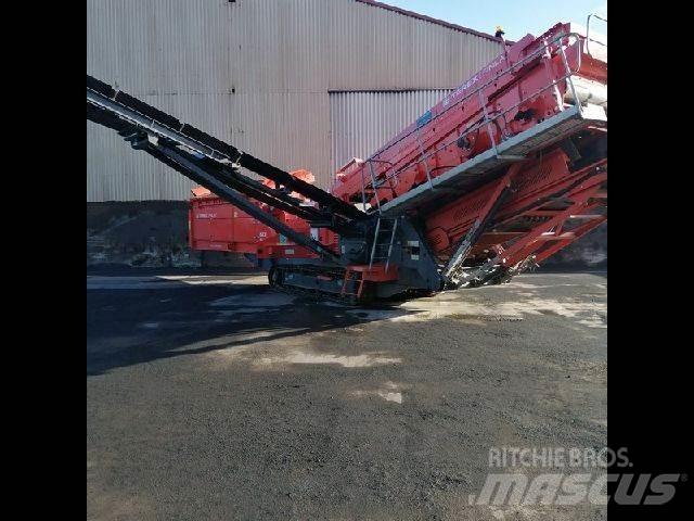 Terex Finlay 683 غرابيل