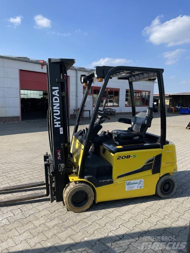 Hyundai 20 B - 9 شاحنات ذات رافعات شوكية تعمل بالكهرباء