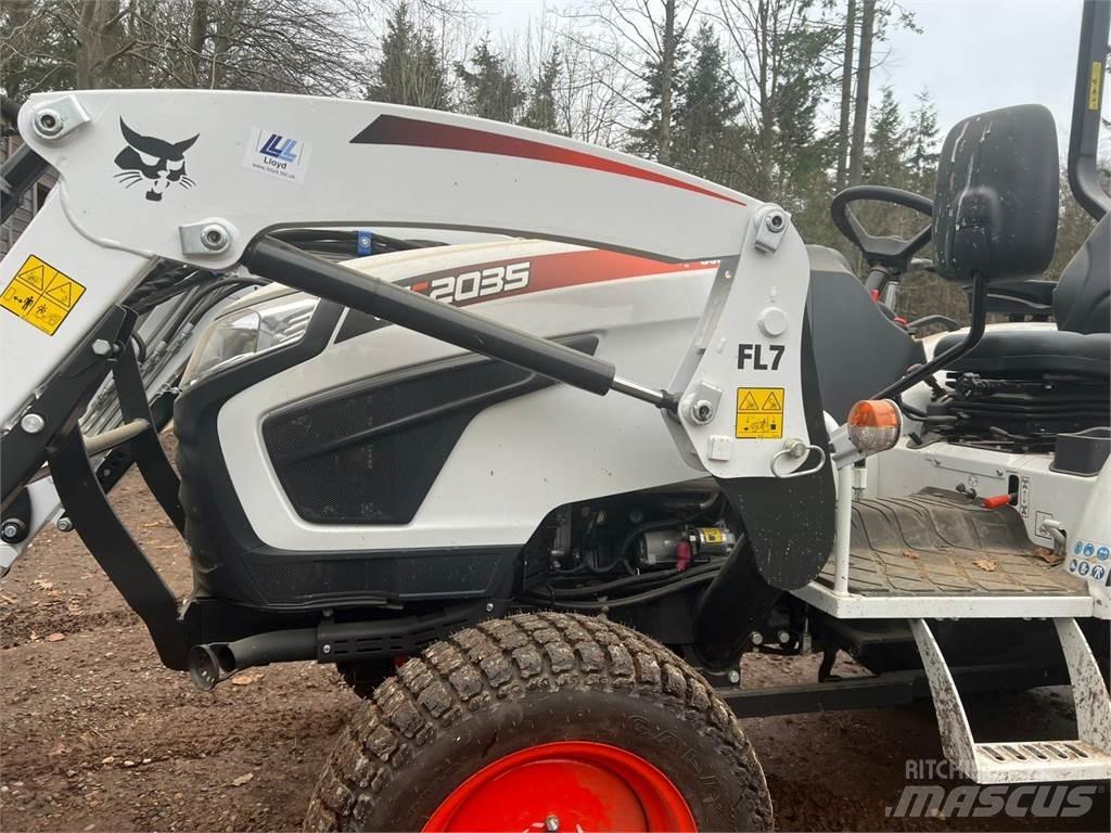 Bobcat CT2035 الجرارات