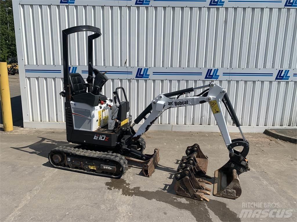 Bobcat E10z حفارات زحافة