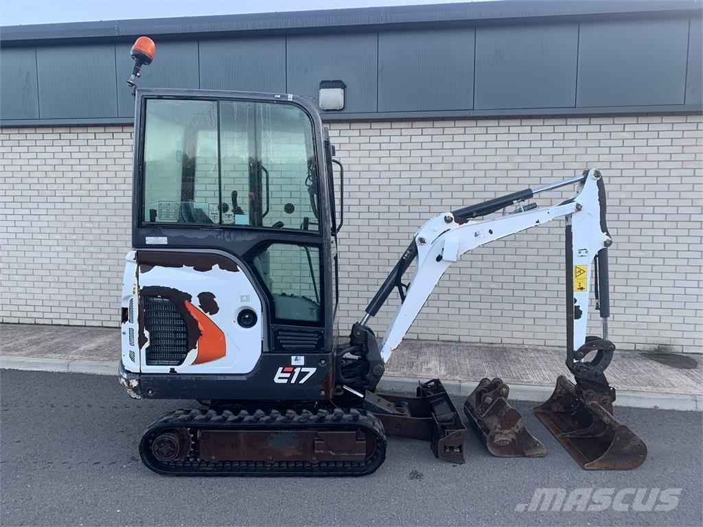 Bobcat E17 حفارات زحافة