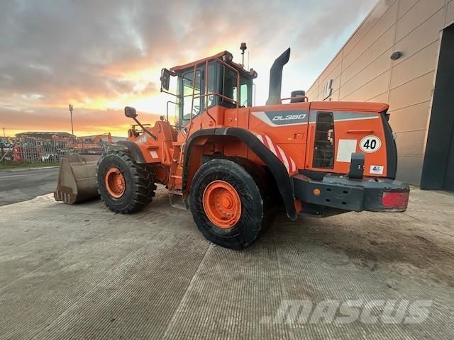 Develon DL350-5 لوادر بعجل