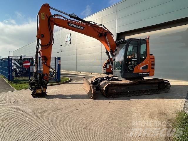 Develon DX140LCR-5 حفارات زحافة