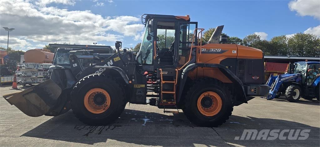 Doosan DL320-7 لوادر بعجل