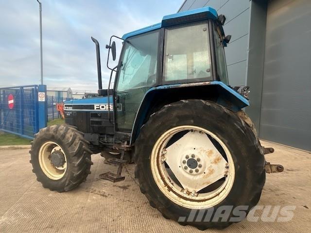 Ford 7740 الجرارات