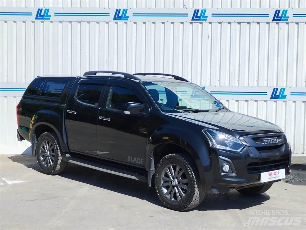 Isuzu Blade شاحنات خفيفة/مفصلية الجوانب