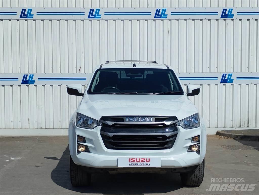 Isuzu DL20 شاحنات خفيفة/مفصلية الجوانب