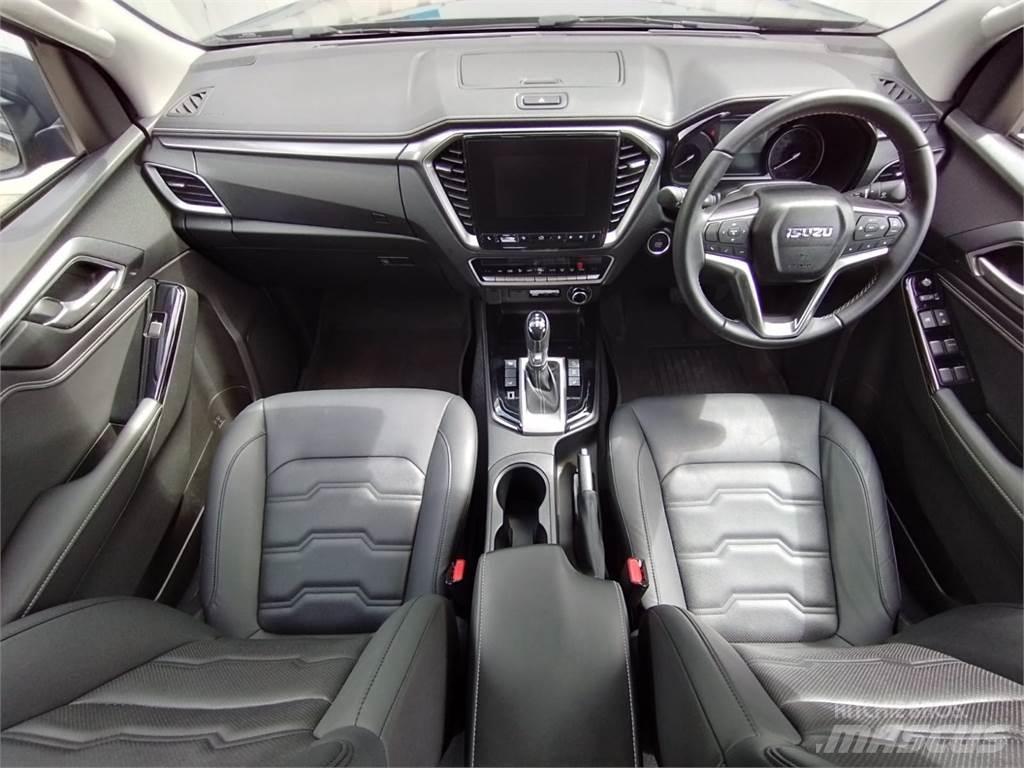 Isuzu DL40 شاحنات خفيفة/مفصلية الجوانب