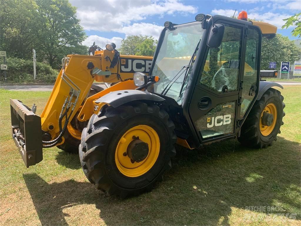 JCB 527-58 مناولات متداخلة
