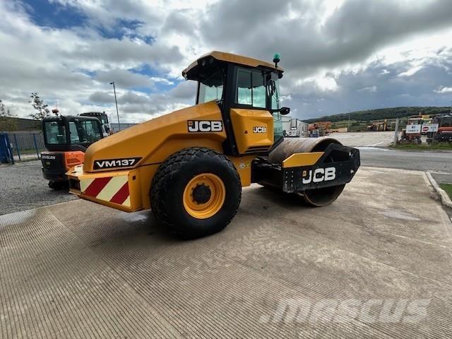 JCB VM137 أخرى
