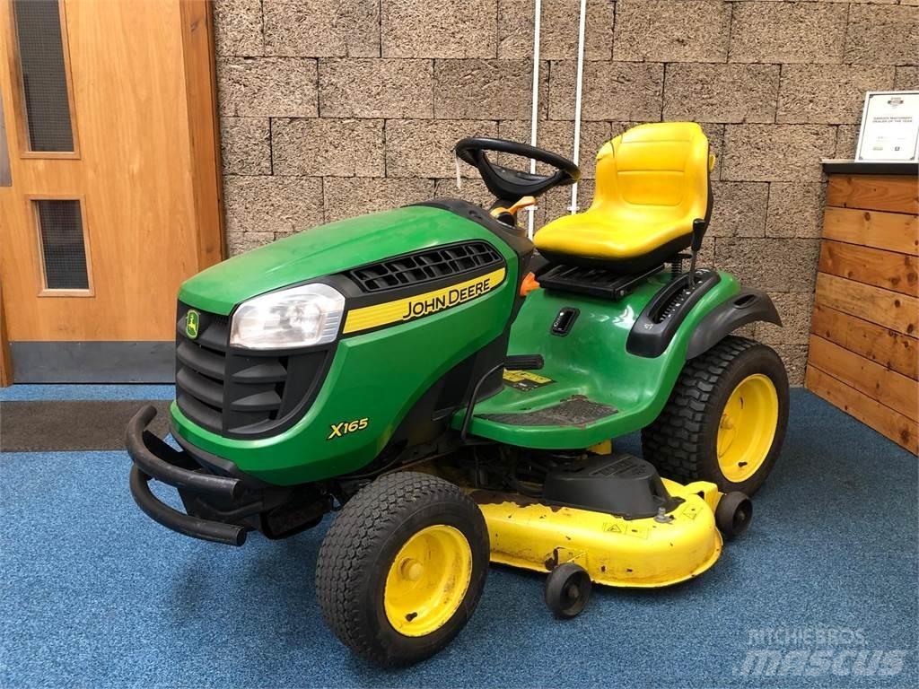 John Deere X 165 ماكينات أخرى لتجهيز الأراضي