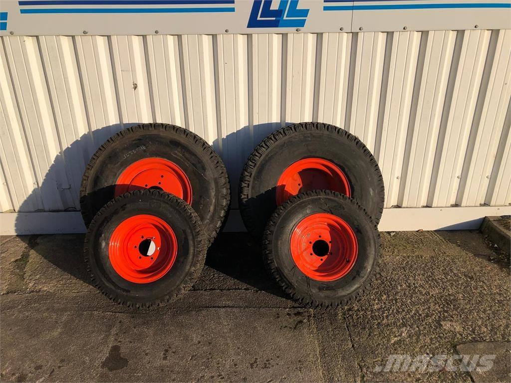 Kubota wheel set ماكينات أخرى لتجهيز الأراضي