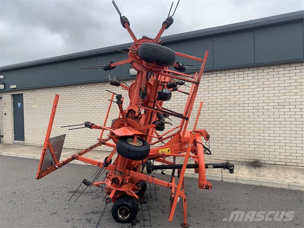 Kuhn GF 7601 MH مكابس وميبسات التبن