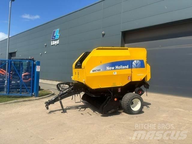 New Holland Br740a محزمات مربعة
