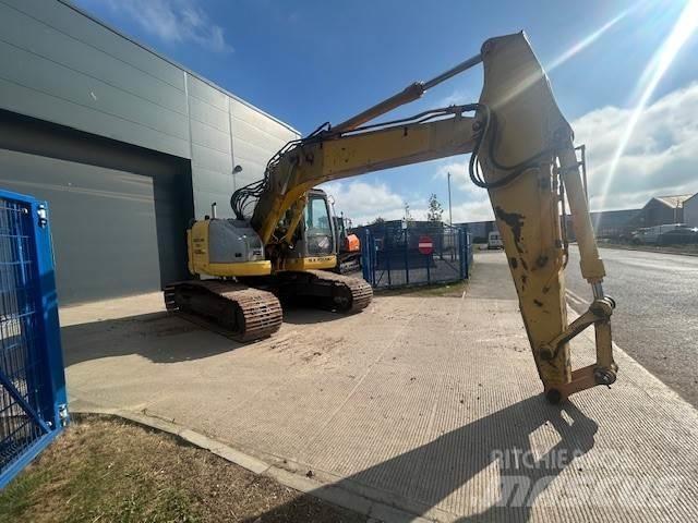 New Holland E235bsr-2 حفارات زحافة