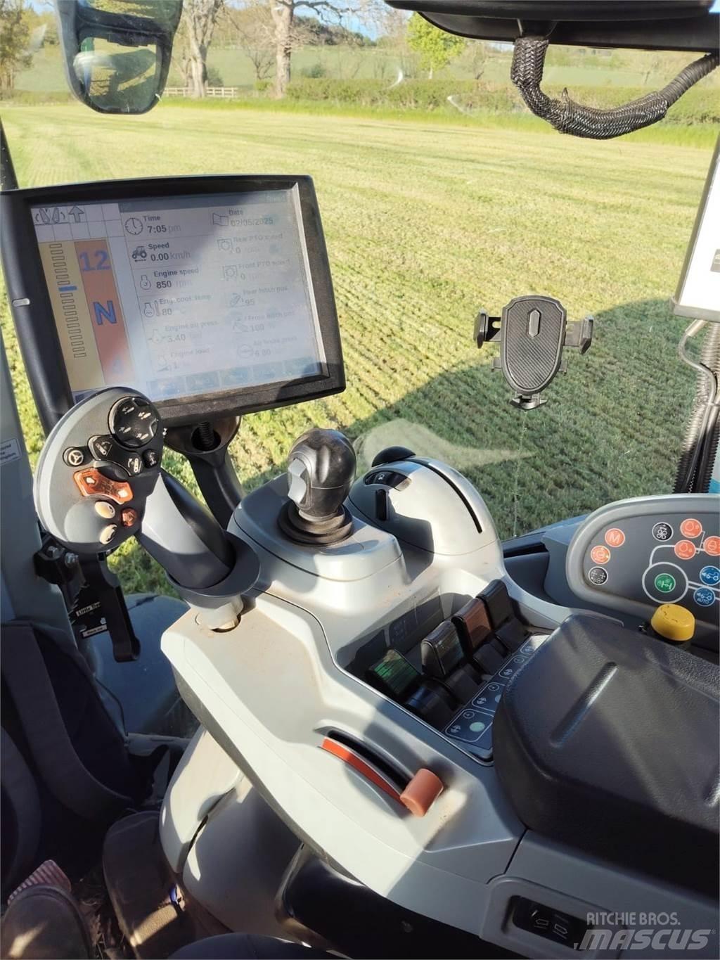 New Holland T7.190 الجرارات