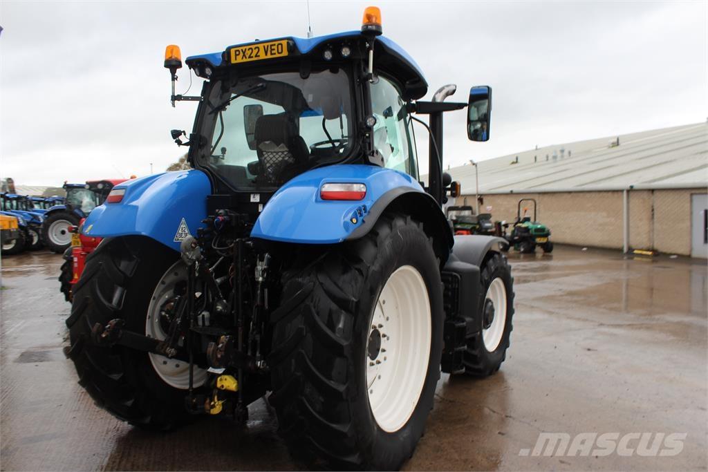New Holland T7.210 الجرارات