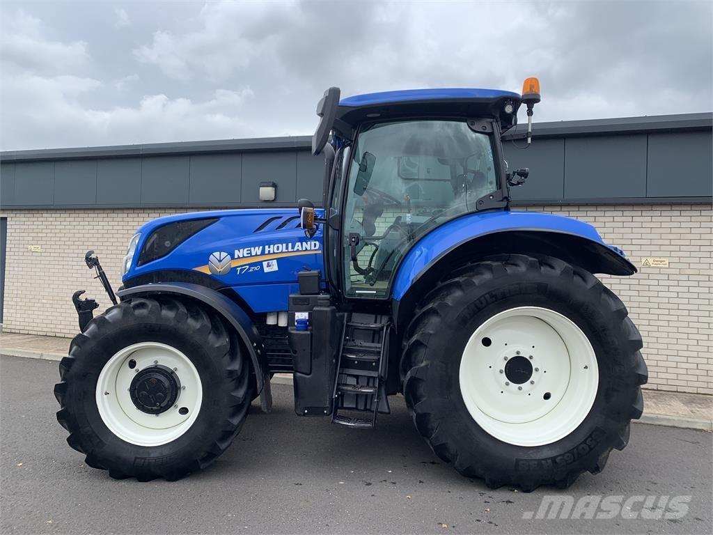 New Holland T7.210 الجرارات